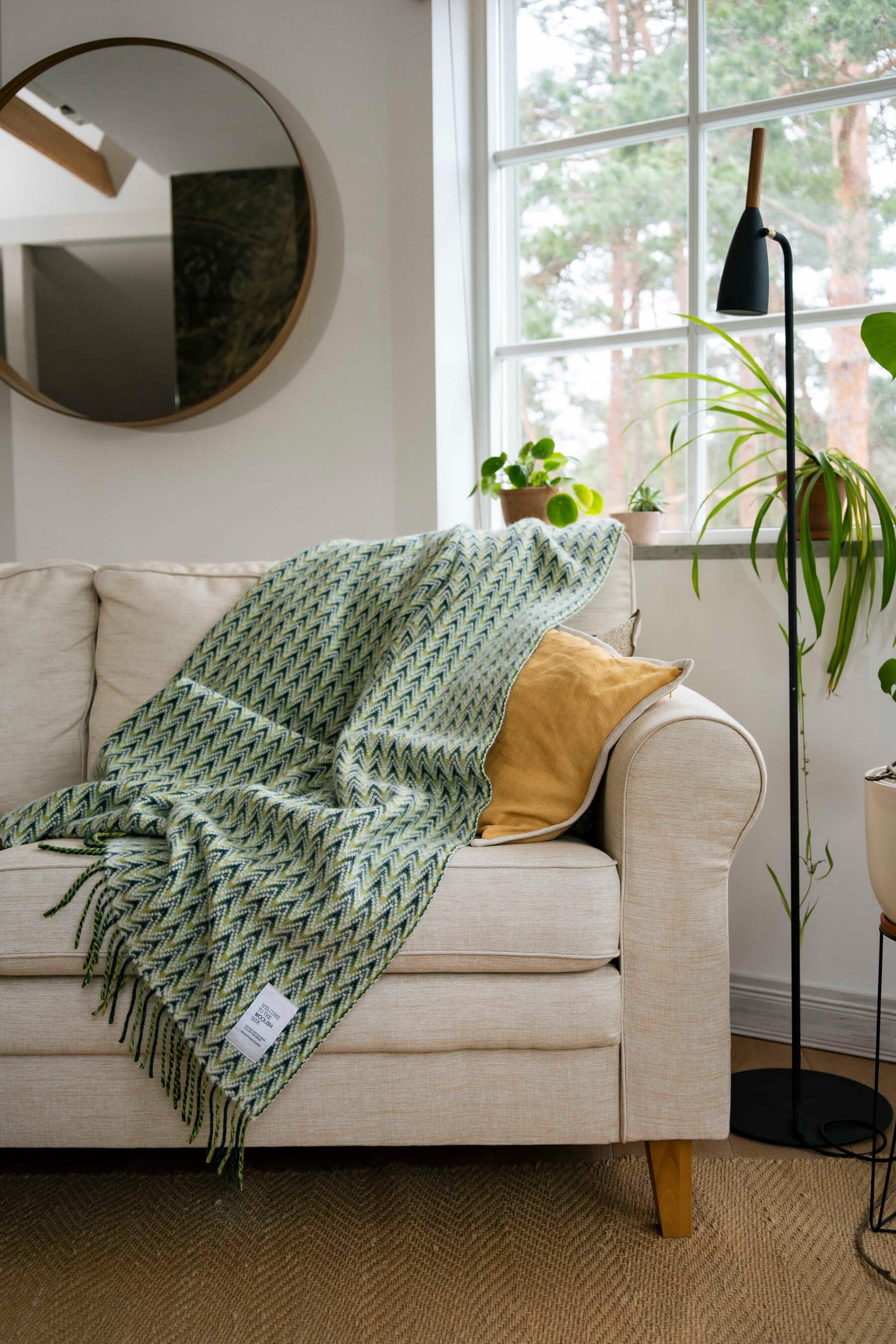 Amai wool throw