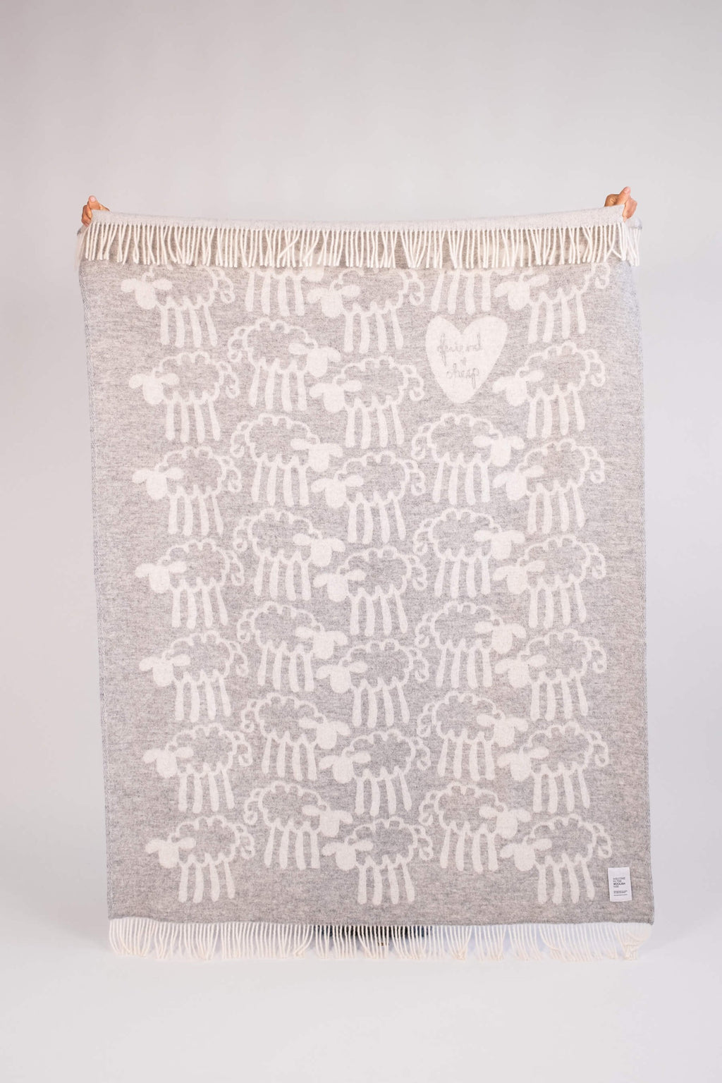 Friendsheep wool throw