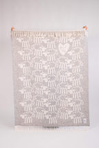Friendsheep wool throw