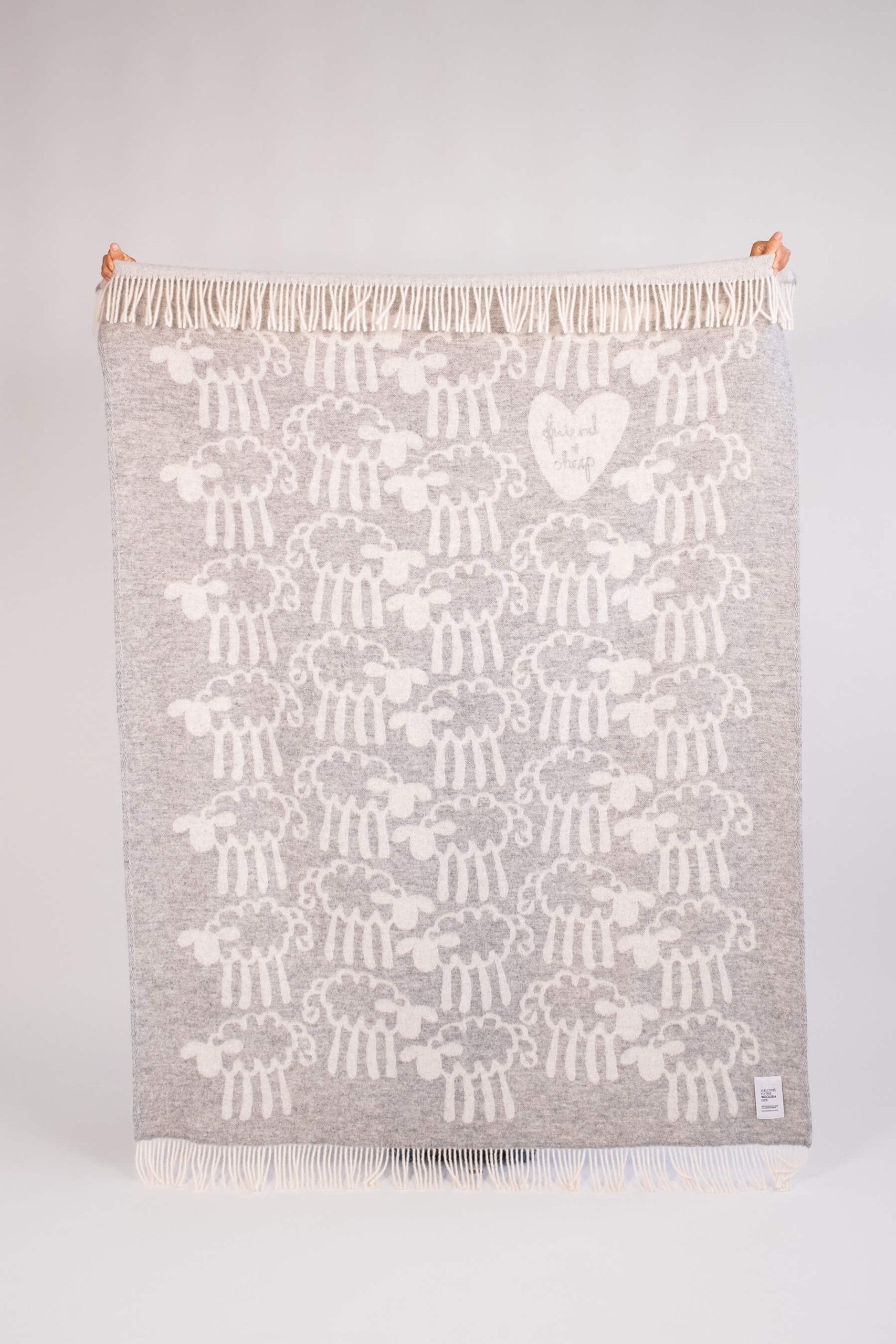 Friendsheep wool throw