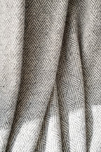 Hera wool throw