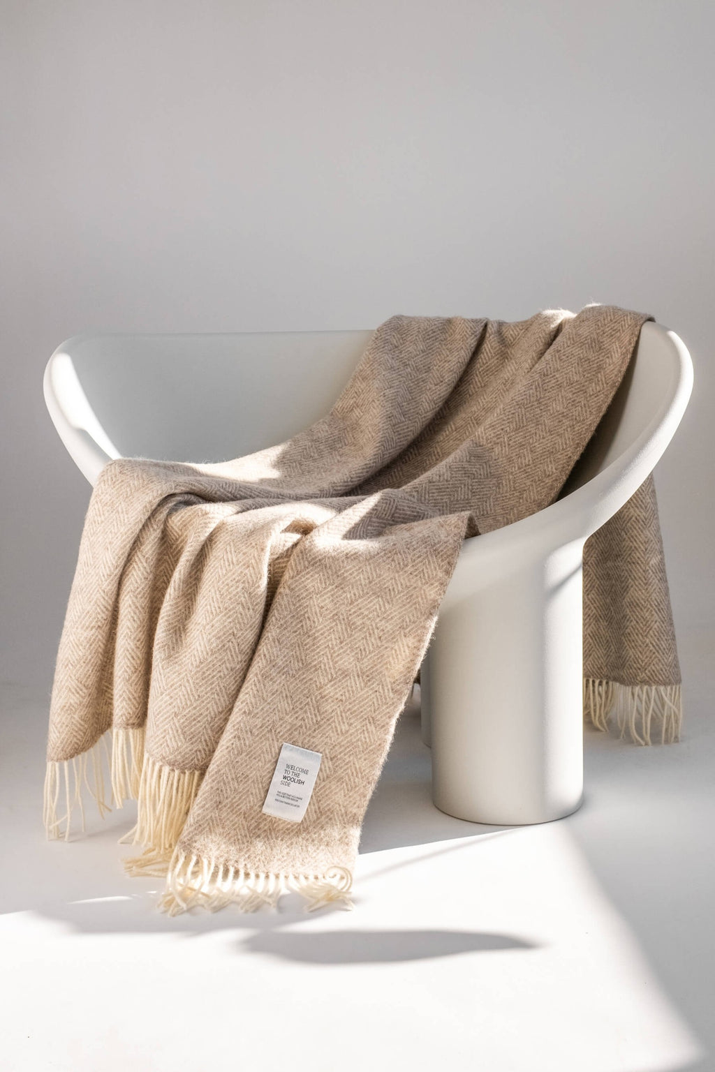 Hera wool throw