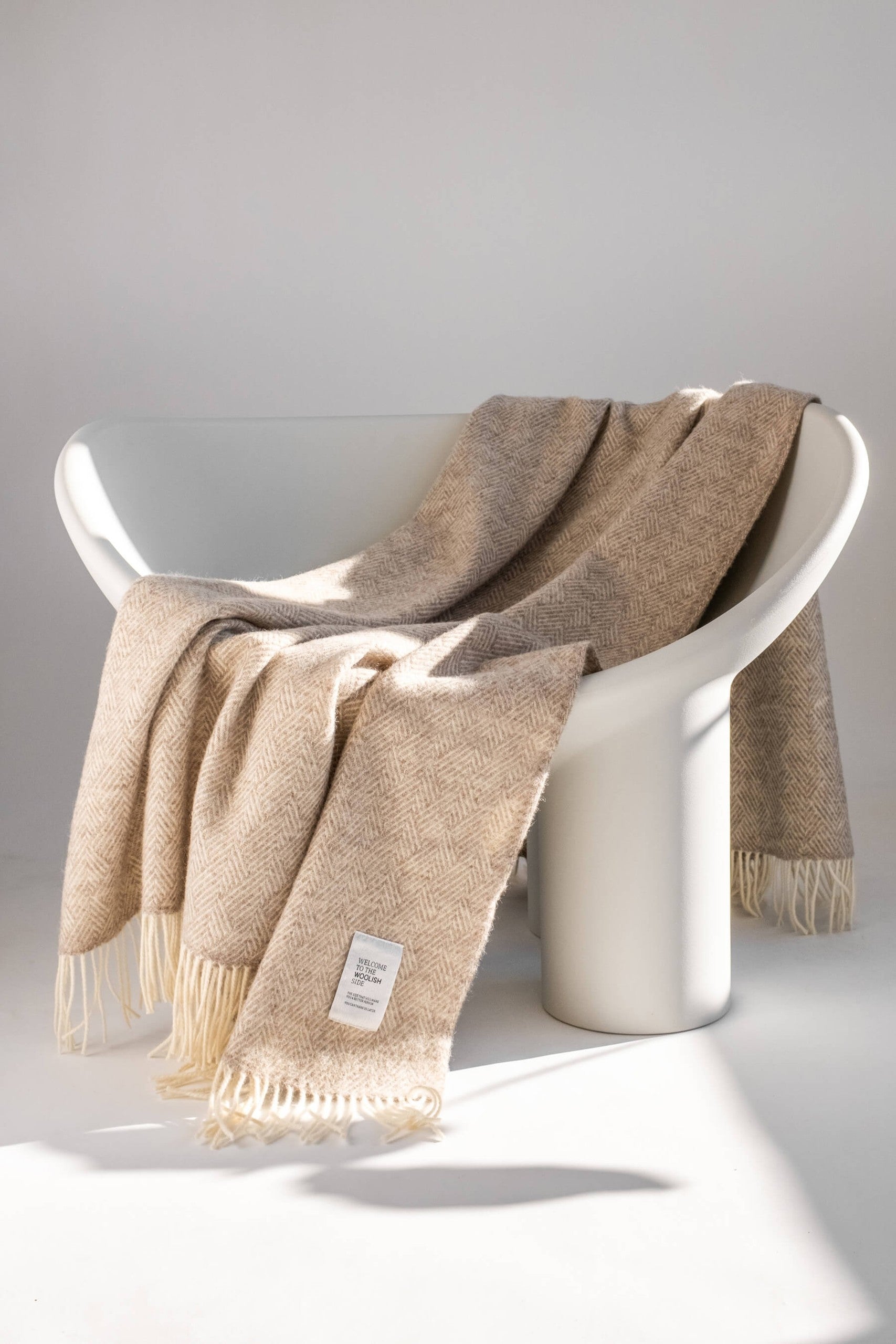 Hera wool throw
