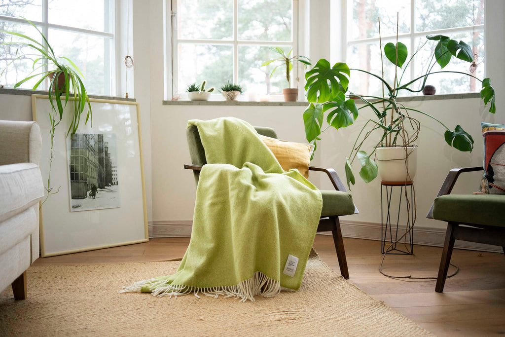 Mira wool throw