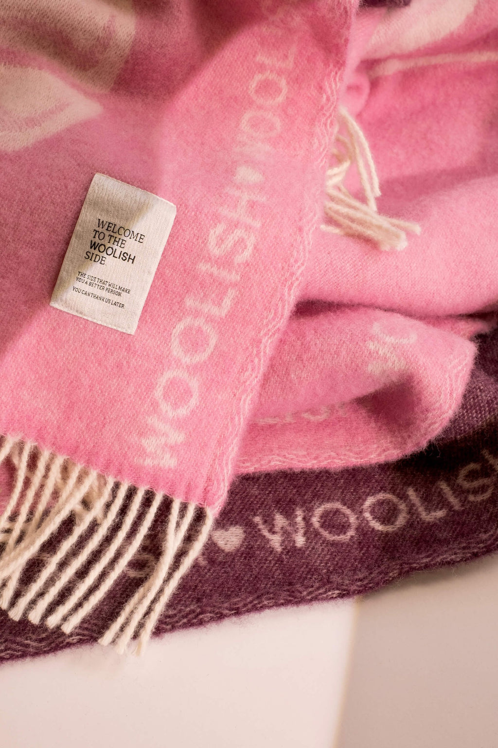 Shrimp love wool throw
